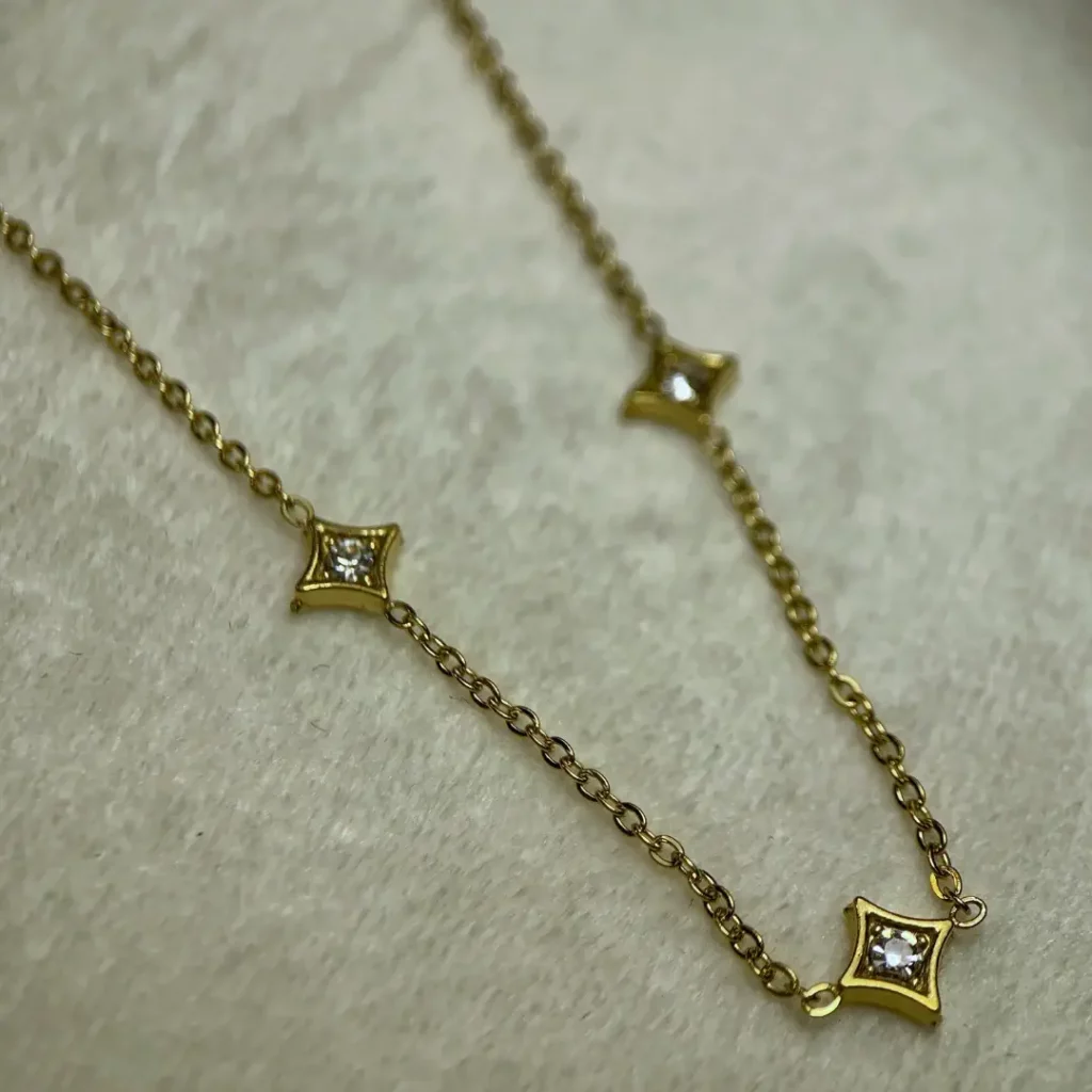 Collier or inox